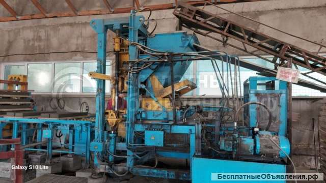 Вибропрес для производства тротуарной плитки и блоков