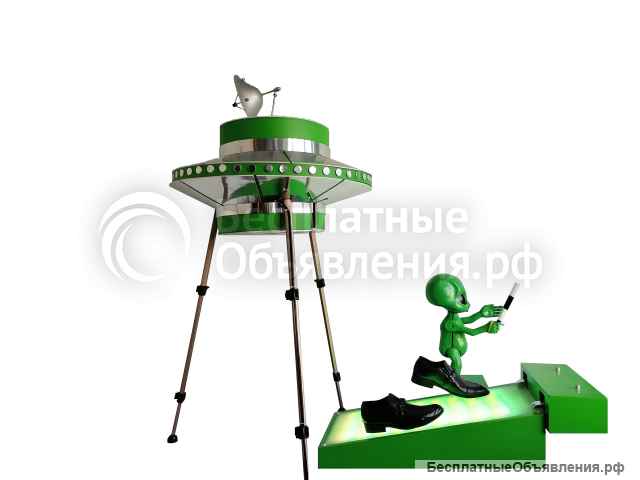 Необычное новогоднее оформление магазина обуви