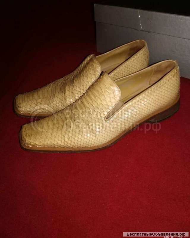 Ботинки из кожи питона