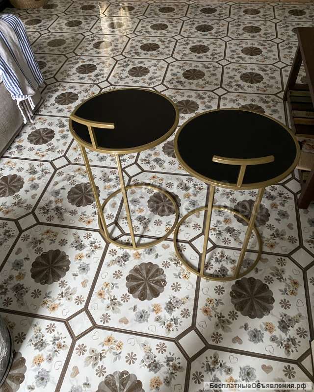 Приставные столики