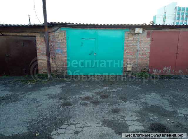 Кирпичный гараж