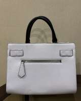 Женская сумка от Guess