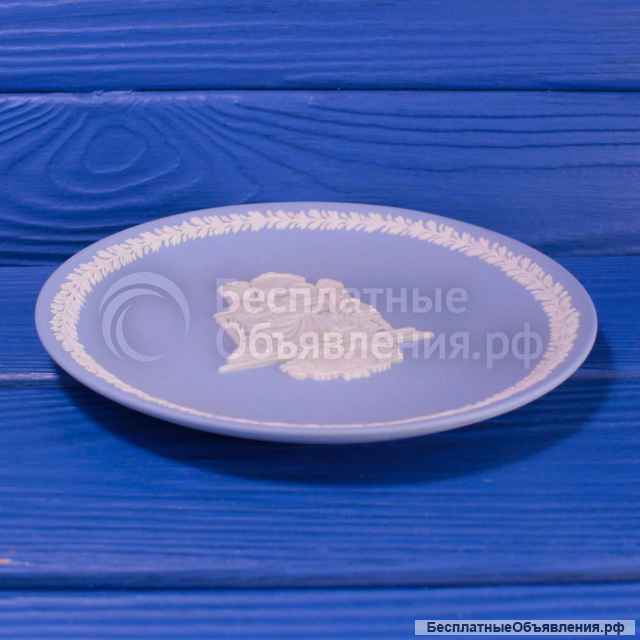 Тарелка Mother 1994 Wedgwood