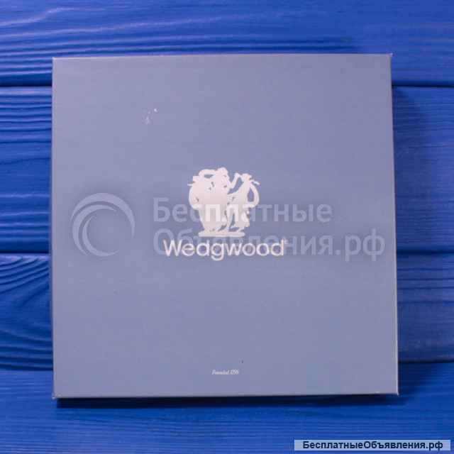 Тарелка Mother 1994 Wedgwood