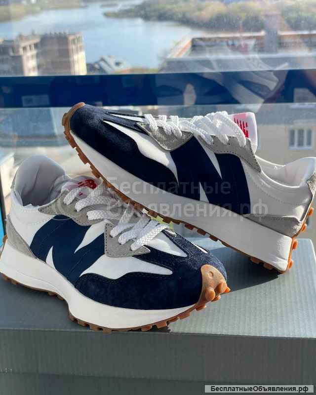 New Balance 327 LUXE