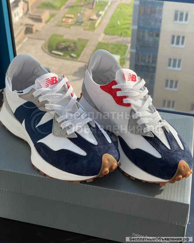 New Balance 327 LUXE