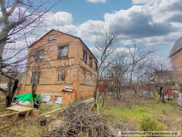 Двухэтажное домовладение