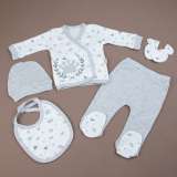 Комплекты на выписку. Одежда для малышей