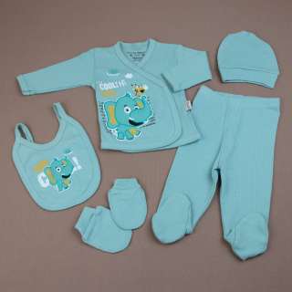 Одежда для новорожденных на мальчика и девочку