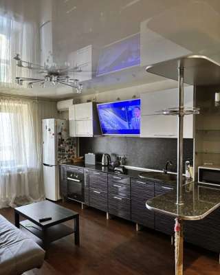 Сдается 1к.кв. ул. Евдокимова 10/14кирп. 37м.ремонт, мебель, бытовая техника цена 25т.р.