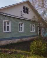 Дом с земельным участком