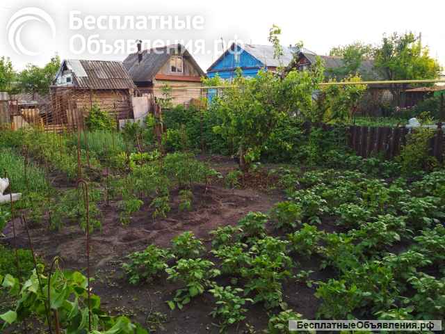 Дом с земельным участком