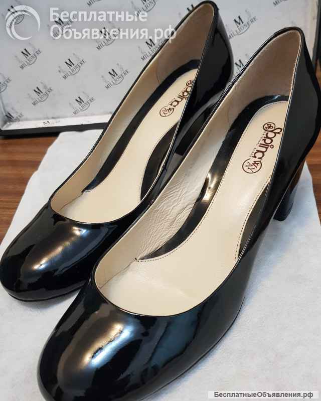 Кожанные лакированные черные туфли