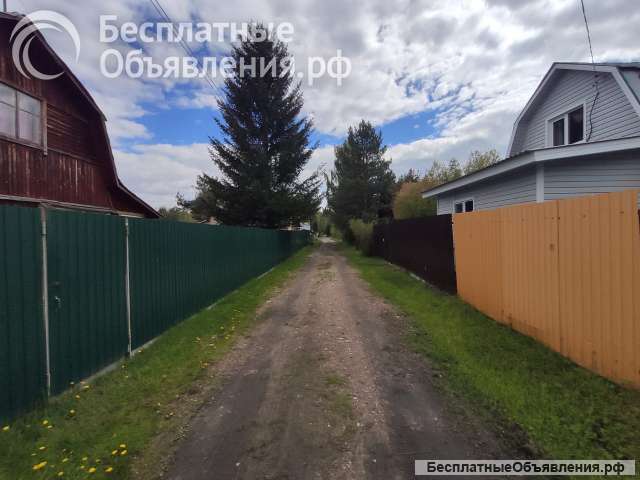 Дачу с земельным участком 6 соток в Московской области