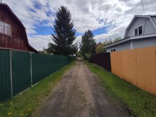 Дачу с земельным участком 6 соток в Московской области