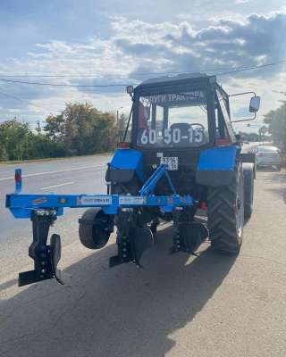 Вспашка земли плугом и почвофрезой МТЗ 82.1