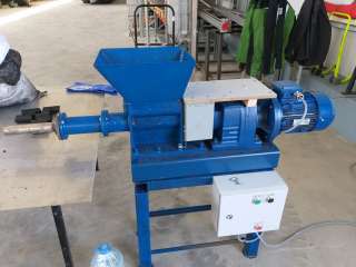 Оборудование для переработки навоза, помета в топливо или удобрение