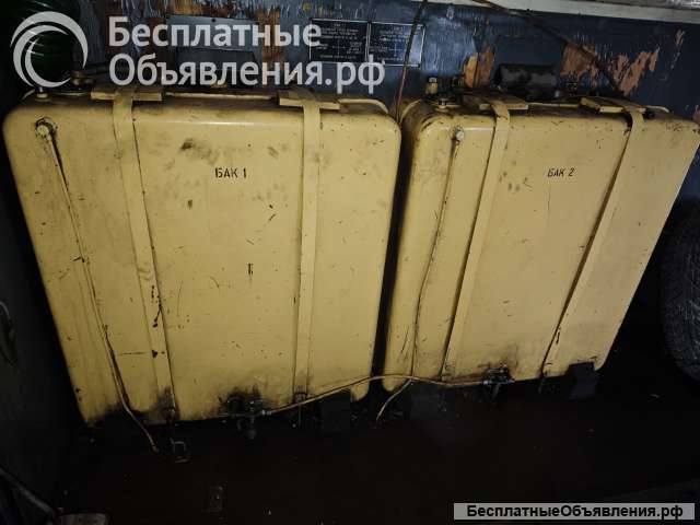 Баки ёмкости топливные по 300 литров