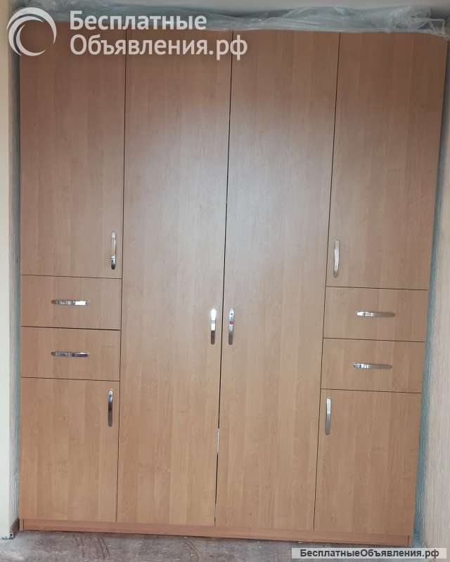 Шкаф платяной