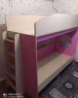 Трехярусная кровать б/у