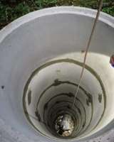 Чистка и ремонт питьевых колодцев, бурение скважин