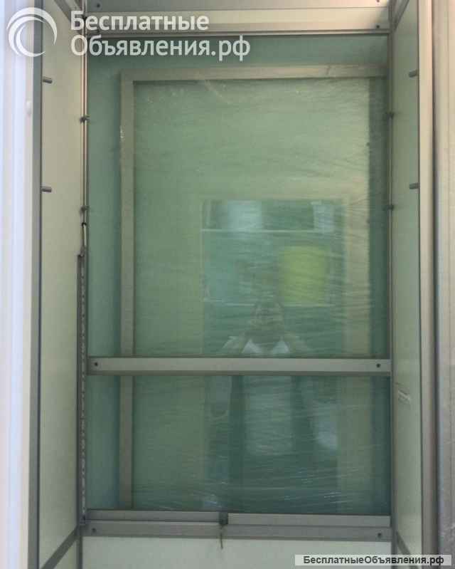 Витрины и стеллажи для аптеки