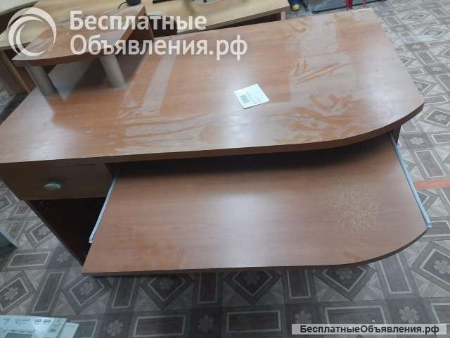 Столы письменный офисный компьютерный рабочий б/у