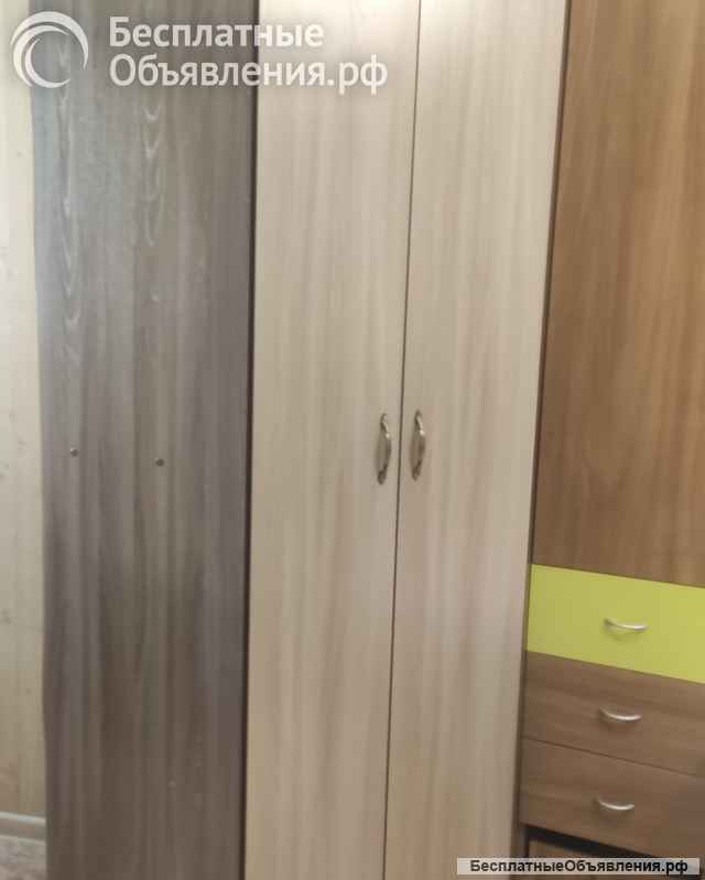 Шкаф угловой