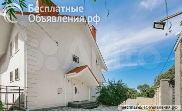 Дом 270кв м участок 8.5 сотки