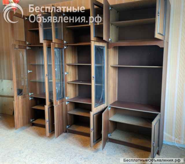 Три секции стенка Слава. (Три шкафа)