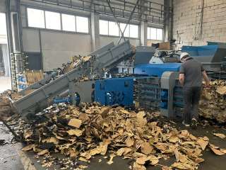 Горизонтальный пресс А60 для макулатры, мусора, тбо