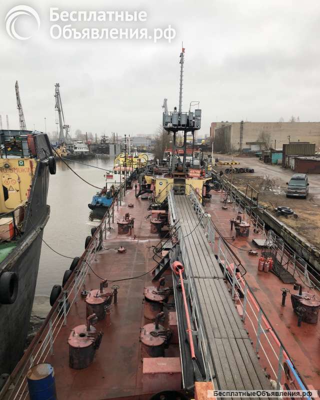 Бункеровщик проект 585 г/п 1500тн (мазут, дизель, масло, вода)