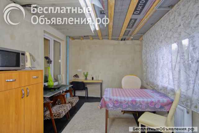 Двухэтажный дом с участком под огород