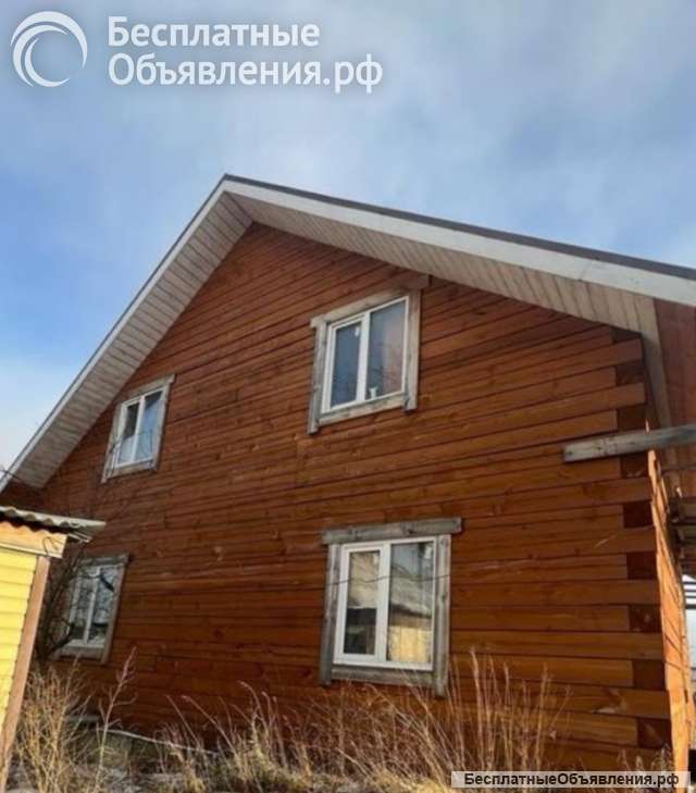 Дом 200 кв. на участке 8 сот.