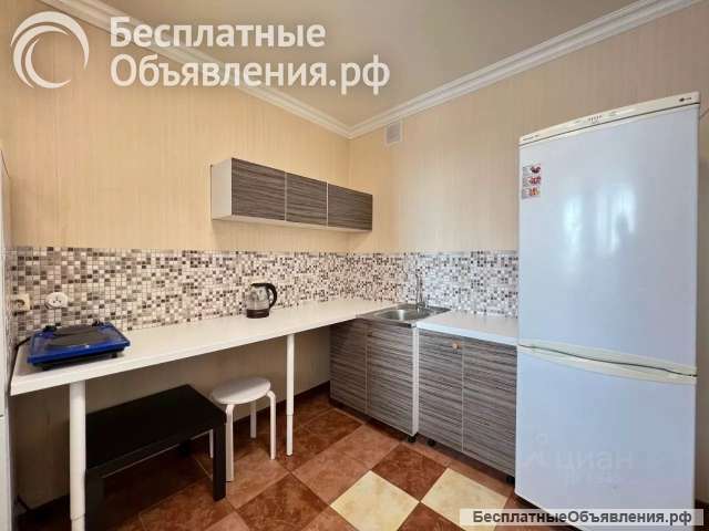 Кухня-мини с 2- столами