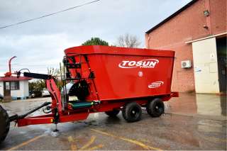 Вертикальный кормораздатчик двухшнековый CANOPUS 20m3 - FJB GROUP LLC