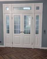 Белые двери из массива дерева индивидуально под заказ