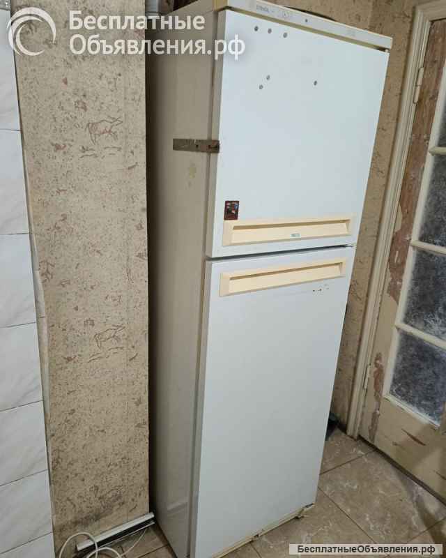 Холодильник STINOL б.у.