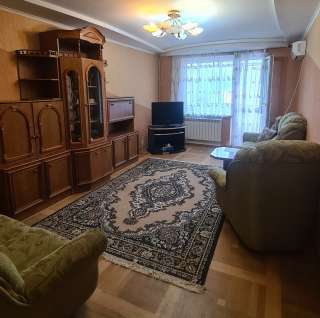 3х комнатная квартира в Комсомольском микрорайоне