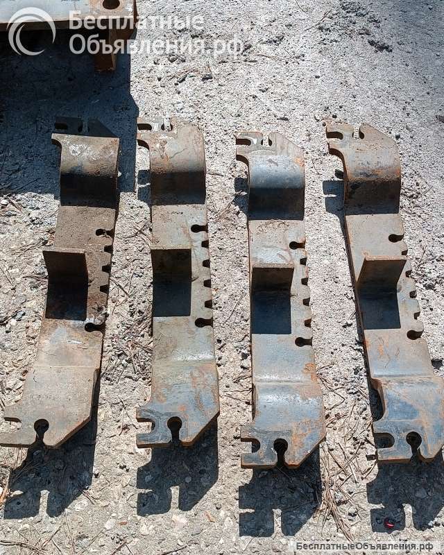 Подножка JCB 334/K0557