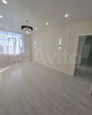 2 комнатная квартира. пр-т Октябрьской Революции