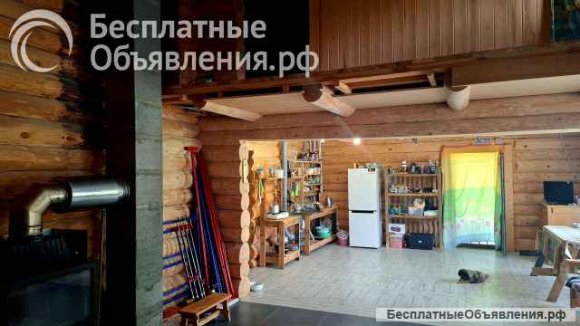 Большой дом с баней полухуторного типа рядом с лесным озером