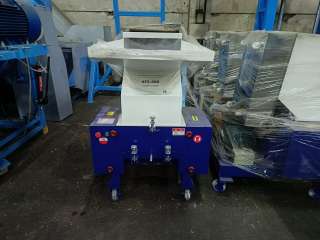 Дробилка для пластиковых изделий XFS-400