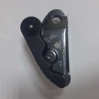 Страховочно-спусковое устройство Vertical Гри-гри 0317