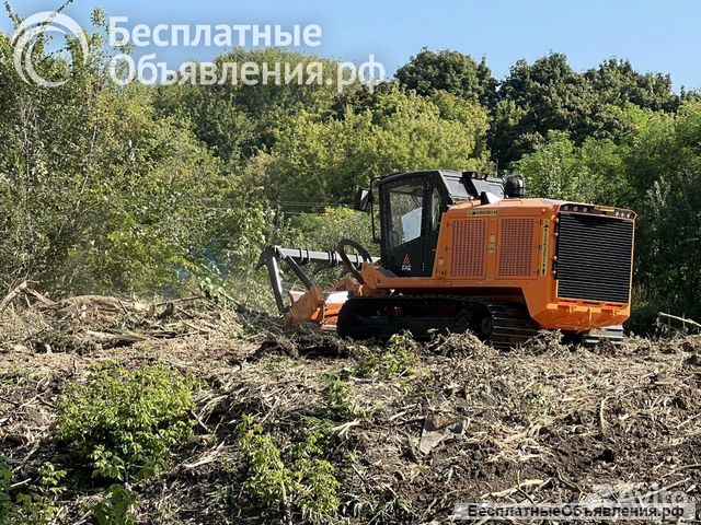 Гусеничный мульчер, расчистка от деревьев