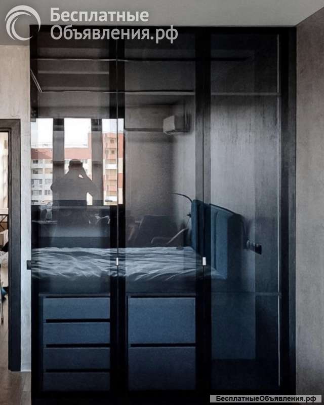 Современный шкаф с подсветкой