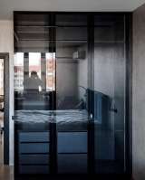 Современный шкаф с подсветкой