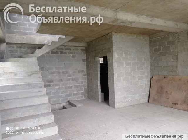 Часть дома с видом на море