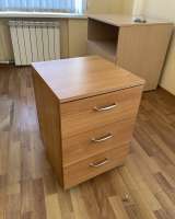 Тумбы подкатные офисные