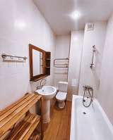 Сдается 1к.кв. ул. 70 лет Октября 7/17кирп. 45 м. ремонт